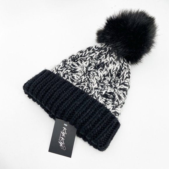 KYI KYI Accessories - KYI KYI Handmade Black White Knit Pom Beanie